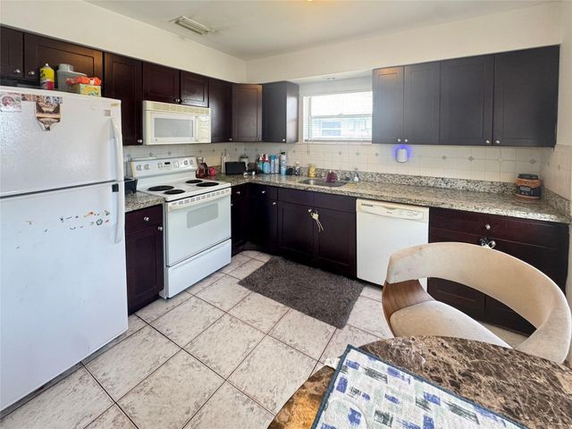 151 SW 15th Street, Pompano Beach, FL 33060