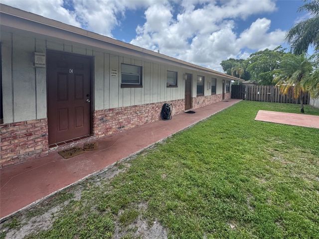 151 SW 15th Street, Pompano Beach, FL 33060