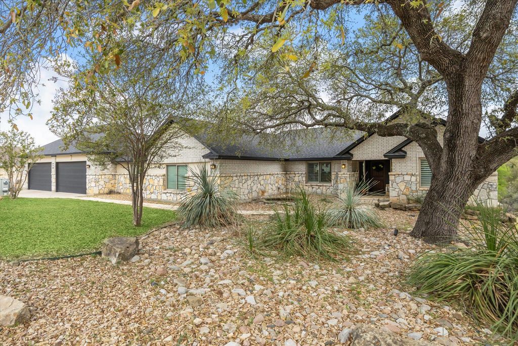 515 Wesley Ridge DR, Spicewood, TX 78669