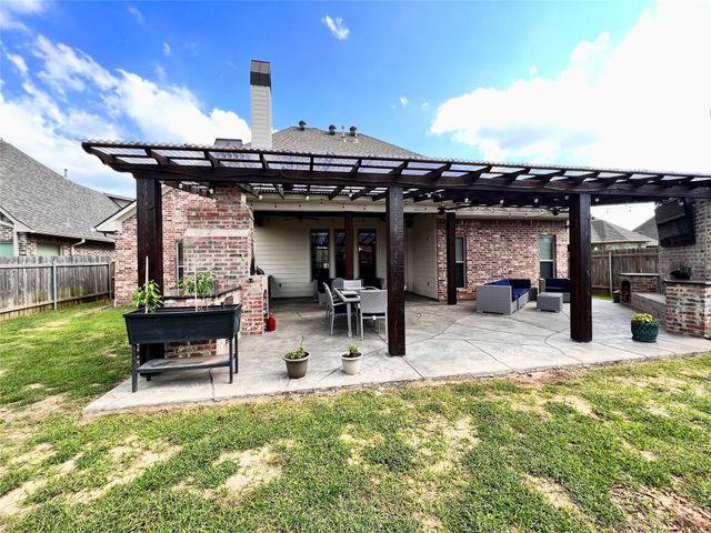 725 Dumaine Drive, Bossier City, LA 71111