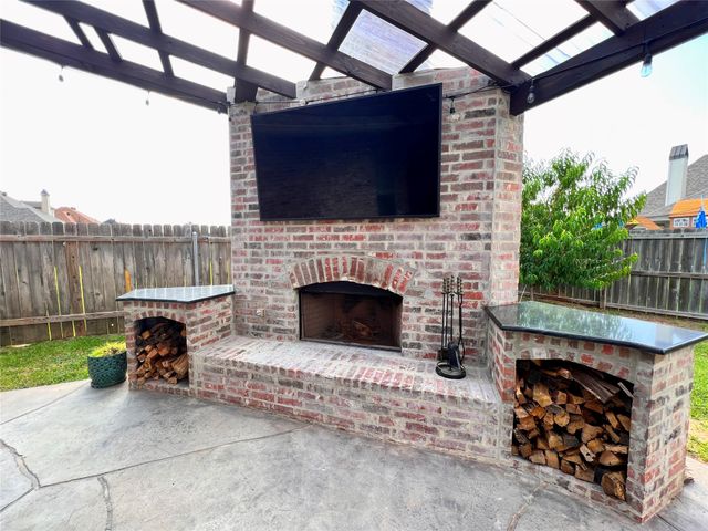 725 Dumaine Drive, Bossier City, LA 71111