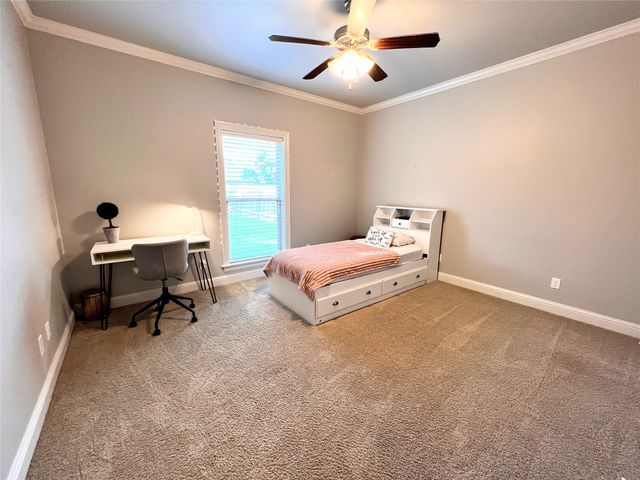 725 Dumaine Drive, Bossier City, LA 71111