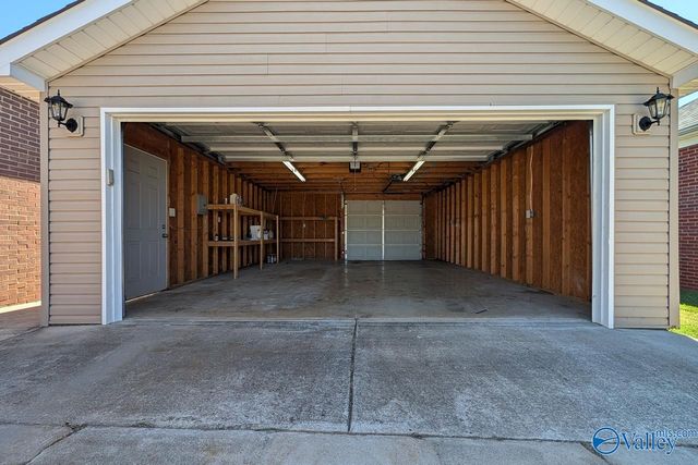 134 Fox Run Drive, Meridianville, AL 35759