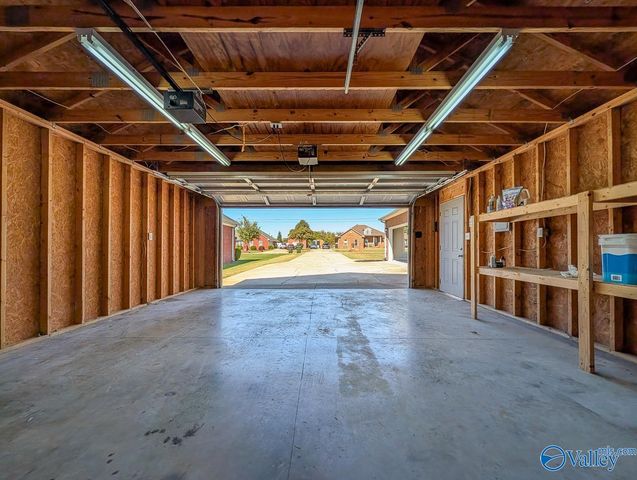 134 Fox Run Drive, Meridianville, AL 35759