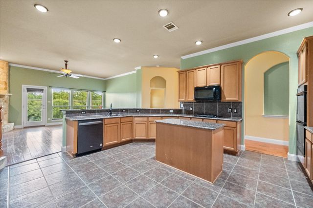 4407 Don Drive, Mansfield, TX 76063