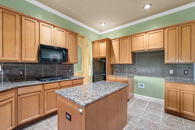 4407 Don Drive, Mansfield, TX 76063