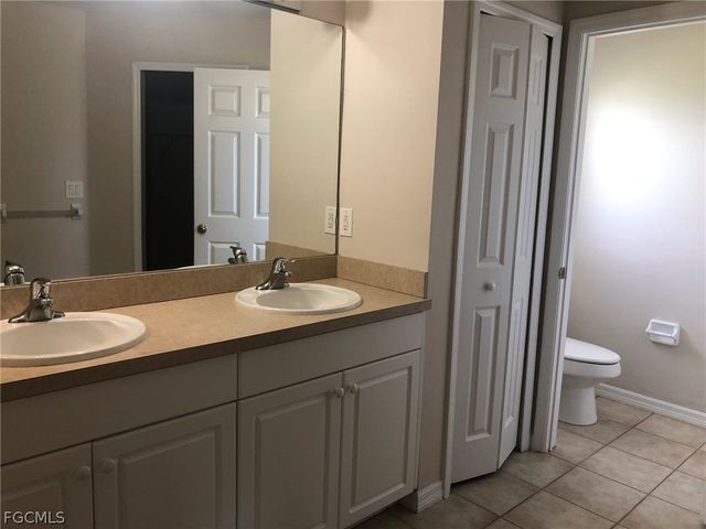 1004 NW 7th AVE, Cape Coral, FL 33993