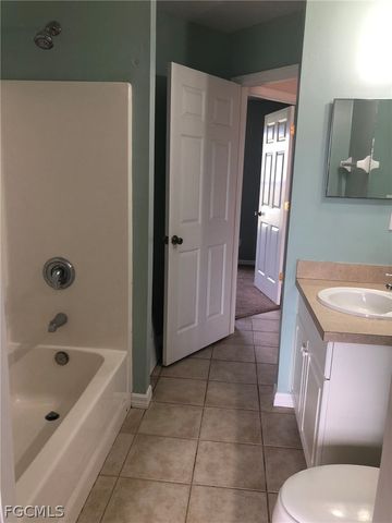 1004 NW 7th AVE, Cape Coral, FL 33993