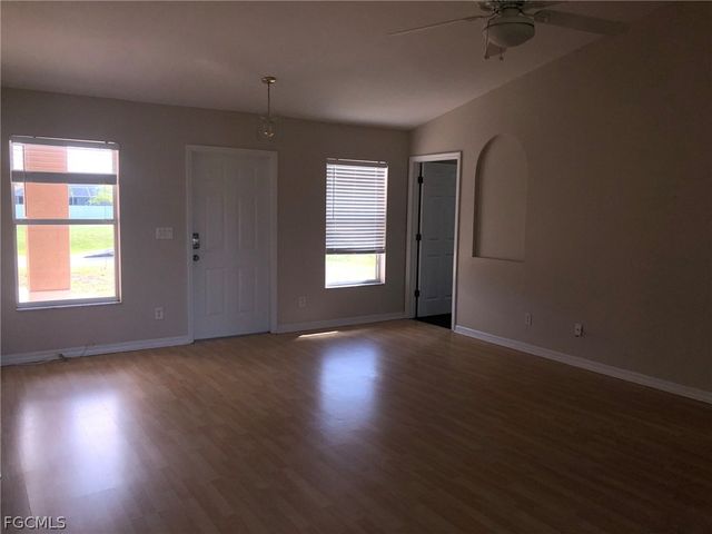 1004 NW 7th AVE, Cape Coral, FL 33993