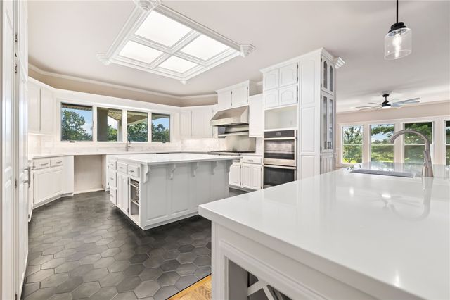 15901 Mt Olive Road, Gravette, AR 72736