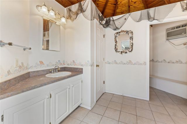 15901 Mt Olive Road, Gravette, AR 72736