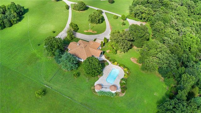 15901 Mt Olive Road, Gravette, AR 72736