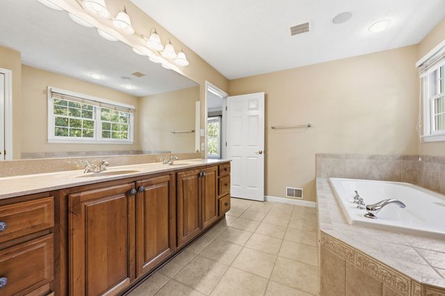 112 Ontario COURT, Adams Twp, PA 15044