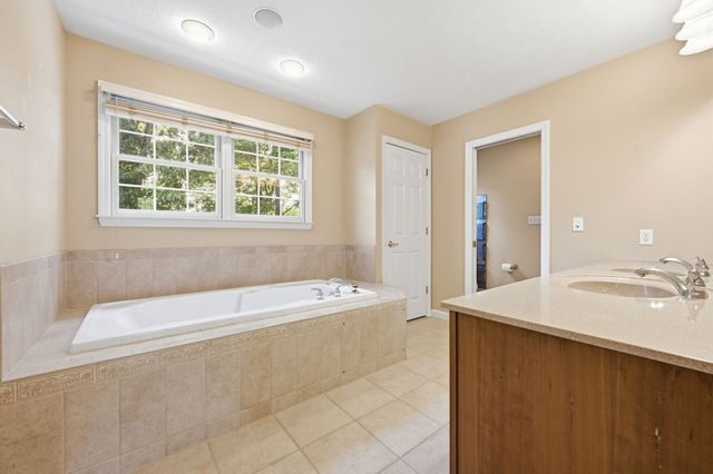112 Ontario COURT, Adams Twp, PA 15044