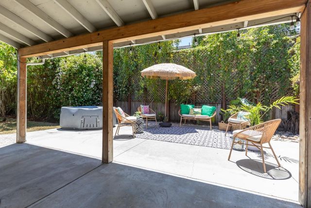 1739 Katrina Court, Santa Cruz, CA 95062