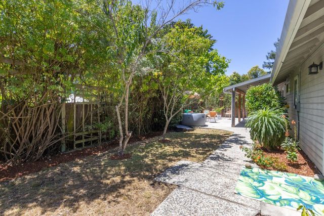 1739 Katrina Court, Santa Cruz, CA 95062