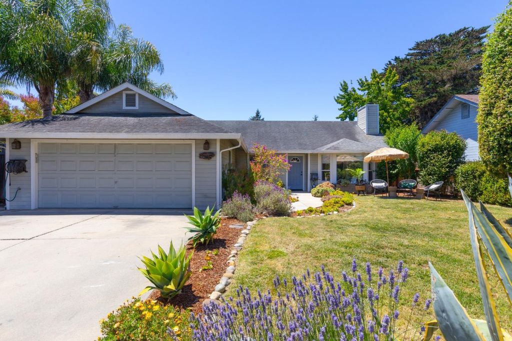 1739 Katrina Court, Santa Cruz, CA 95062
