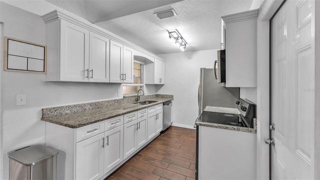 1434 PERIWINKLE COURT, Lakeland, FL 33811