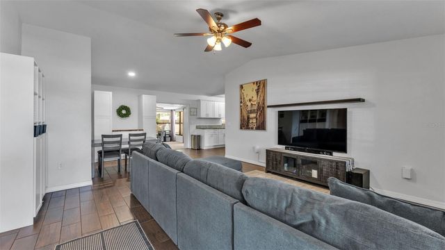 1434 PERIWINKLE COURT, Lakeland, FL 33811