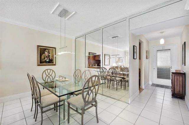 7787 Golf Circle Drive 312, Margate, FL 33063