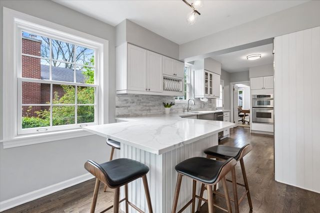 910 Chippewa Lane, Wilmette, IL 60091