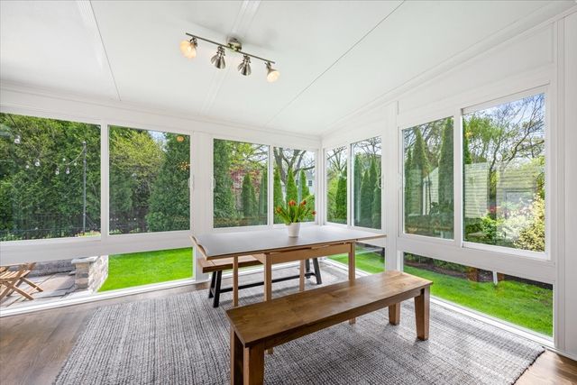 910 Chippewa Lane, Wilmette, IL 60091