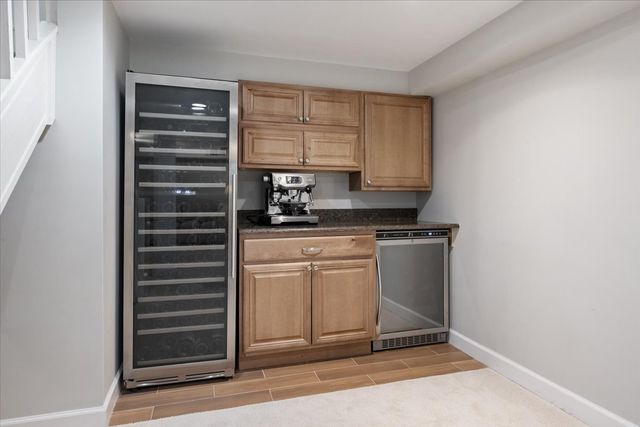 910 Chippewa Lane, Wilmette, IL 60091
