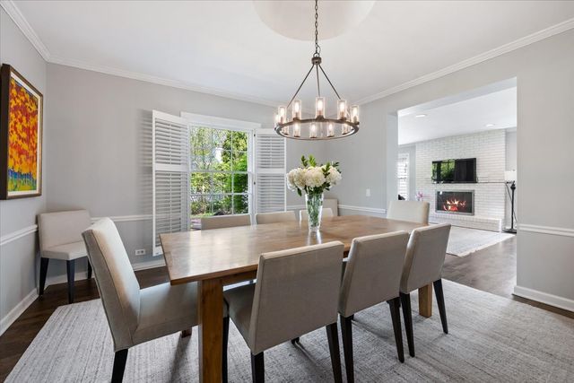 910 Chippewa Lane, Wilmette, IL 60091