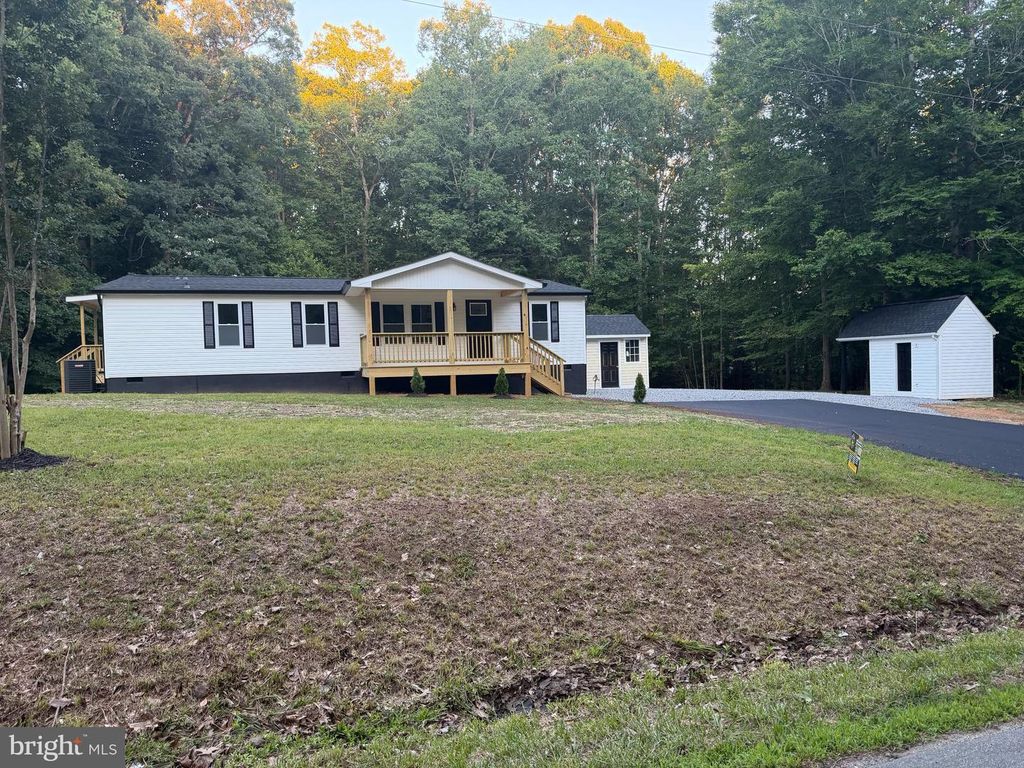 13577 COUNTYLINE CHURCH RD, Woodford, VA 22580