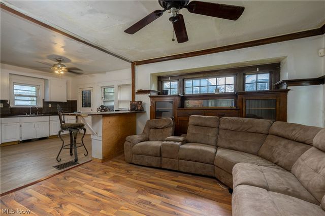 12521 Arlington Avenue, Cleveland, OH 44108