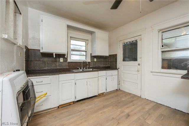12521 Arlington Avenue, Cleveland, OH 44108