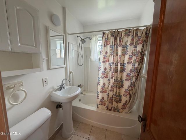 234 Jackson Avenue, Schenectady, NY 12304