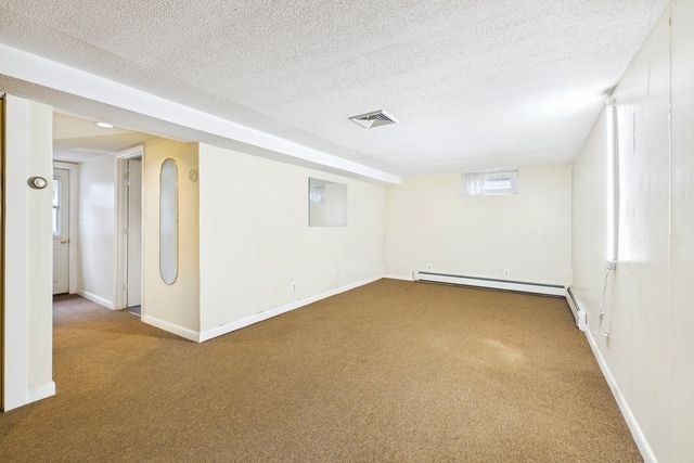 25 Oakview Cir, Medway, MA 02053