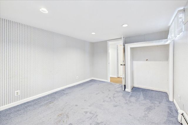 25 Oakview Cir, Medway, MA 02053