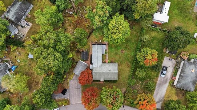 25 Oakview Cir, Medway, MA 02053
