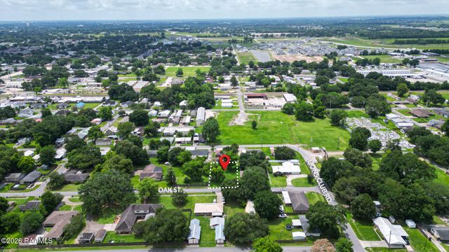 800 Blk Oak, Scott, LA 70583