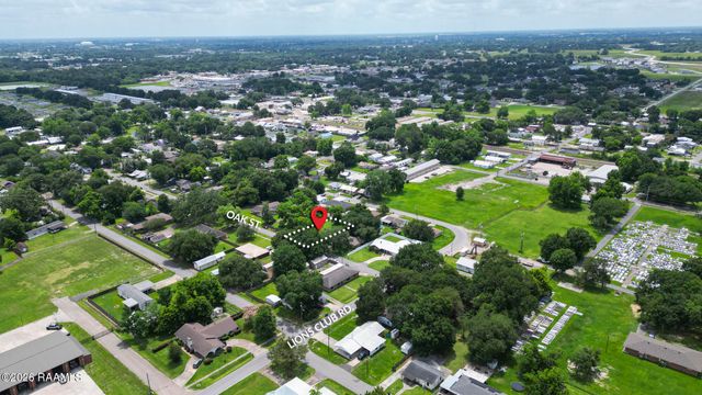 800 Blk Oak, Scott, LA 70583