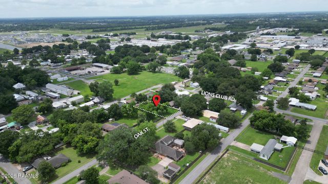 800 Blk Oak, Scott, LA 70583