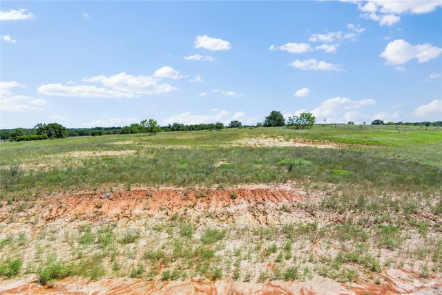 316 Kilkenny Road, Poolville, TX 76487