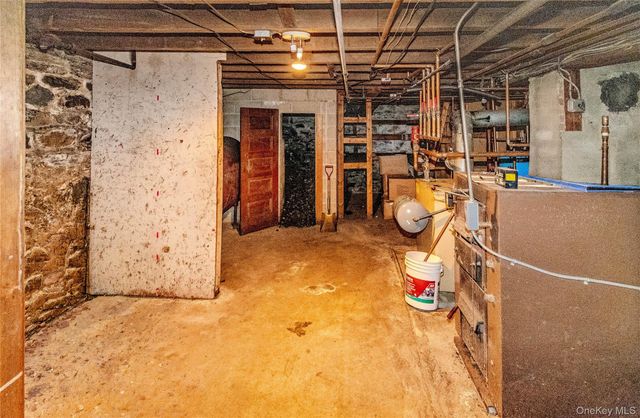 250 Old St Rte 32, Highland Mills, NY 10930