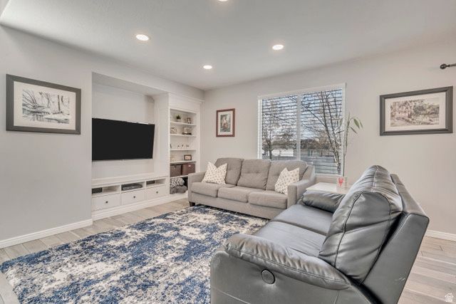 191 N CALAIS LN, Stansbury Park, UT 84074