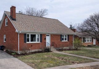 1507 Roanoke Road, Lexington, KY 40504