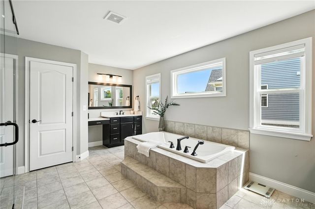 850 Sand Trap Place, Lebanon, OH 45036