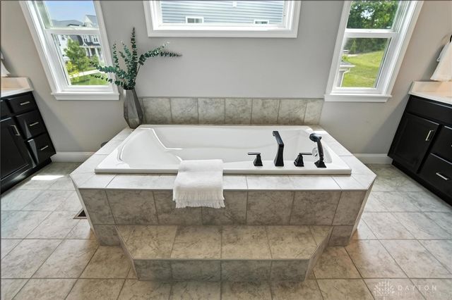 850 Sand Trap Place, Lebanon, OH 45036