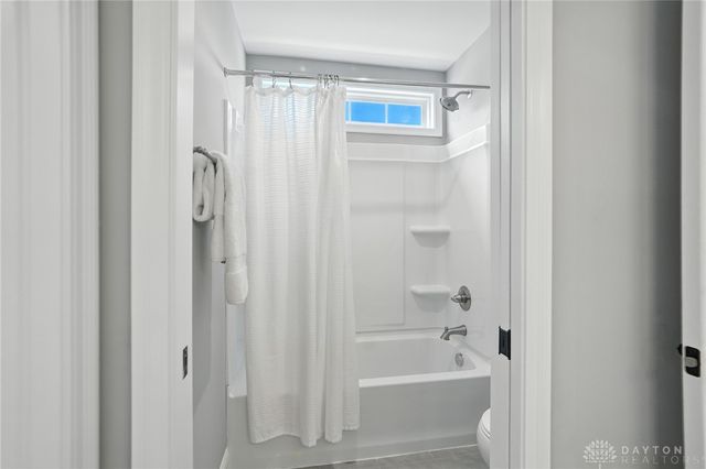 850 Sand Trap Place, Lebanon, OH 45036