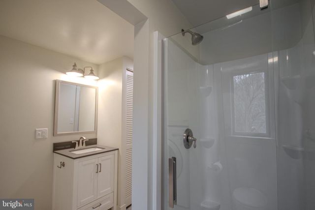 6817 QUANTICO RD, Hebron, MD 21830