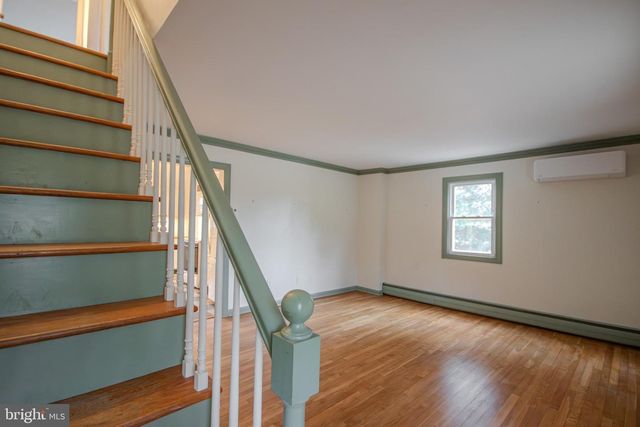 6817 QUANTICO RD, Hebron, MD 21830