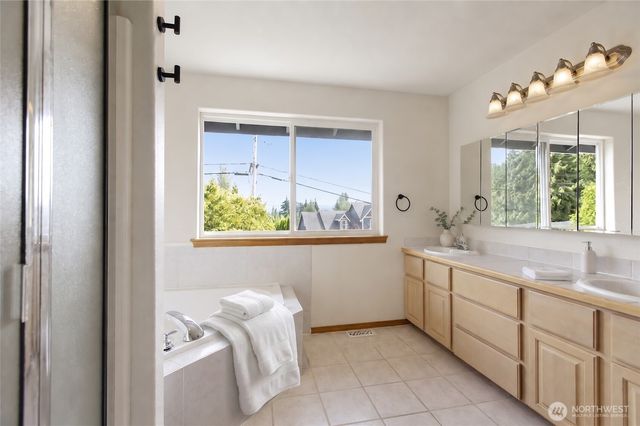 3766 Megan Lane, Bellingham, WA 98226