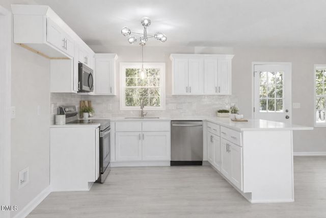 8 Bair Circle, Durham, NC 27704