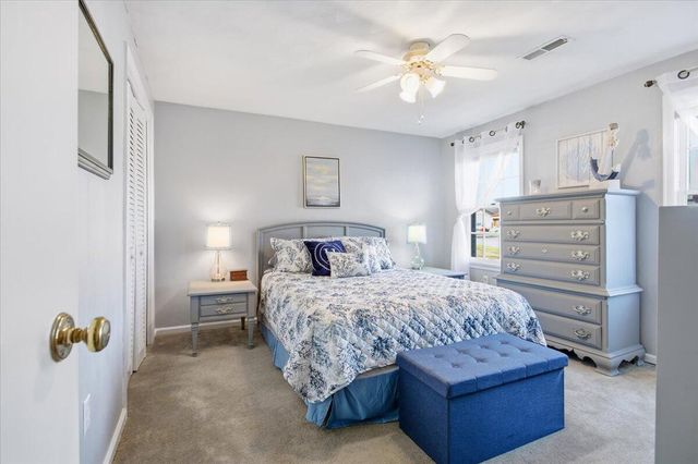 716 Page ST, Salem, VA 24153